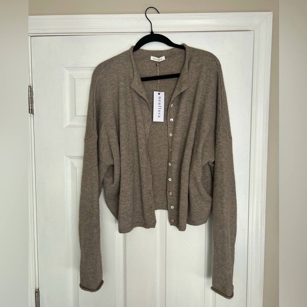 Neuflora Ranier Sweater / Cardigan